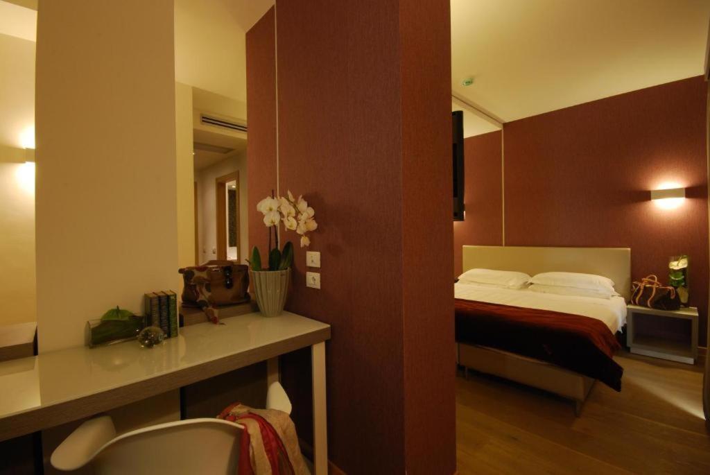 Hotel Bracciotti Lido di Camaiore Esterno foto
