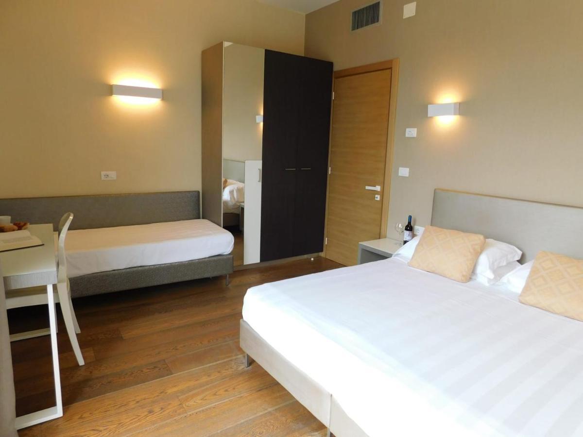 Hotel Bracciotti Lido di Camaiore Esterno foto
