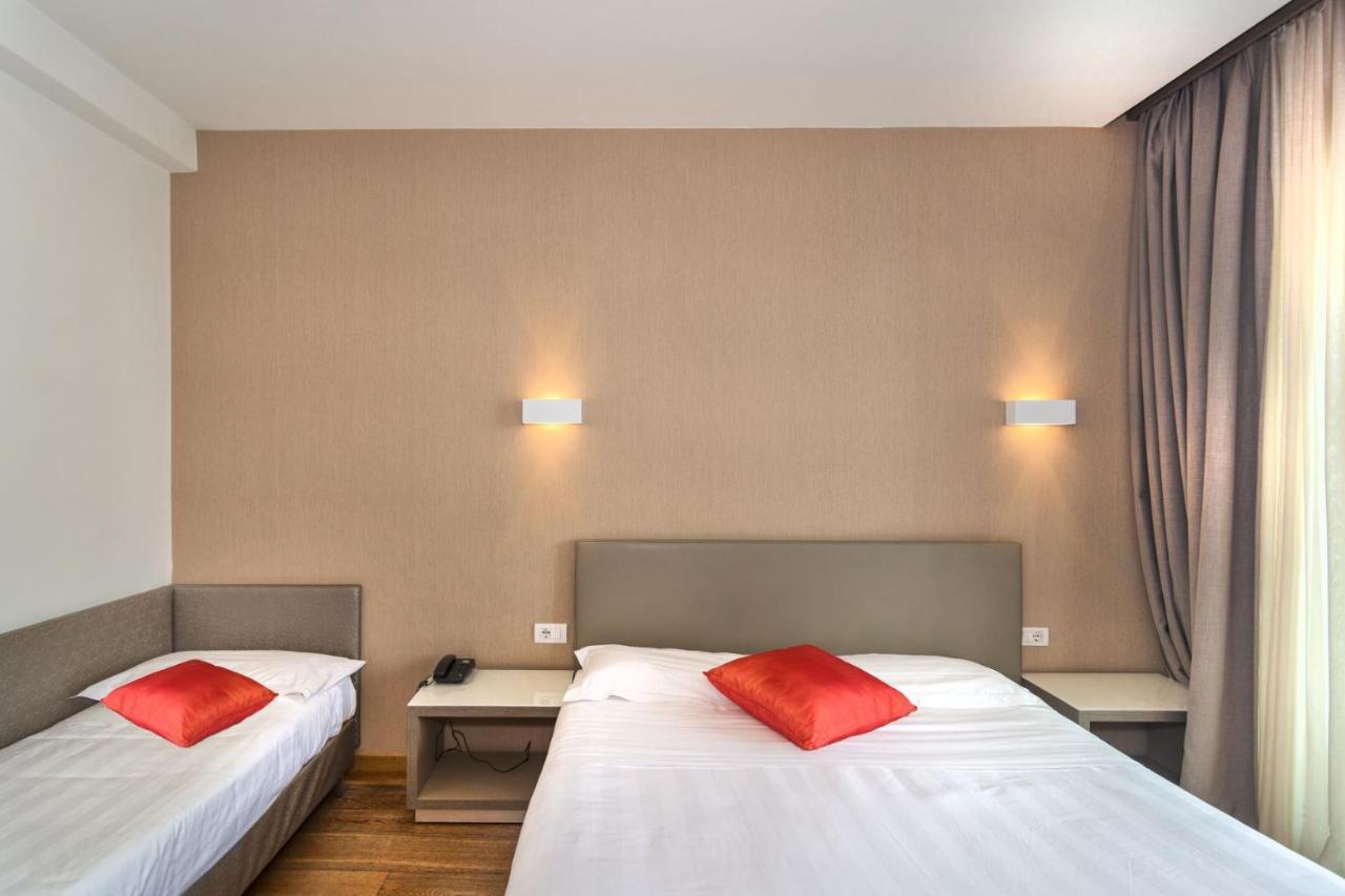Hotel Bracciotti Lido di Camaiore Esterno foto